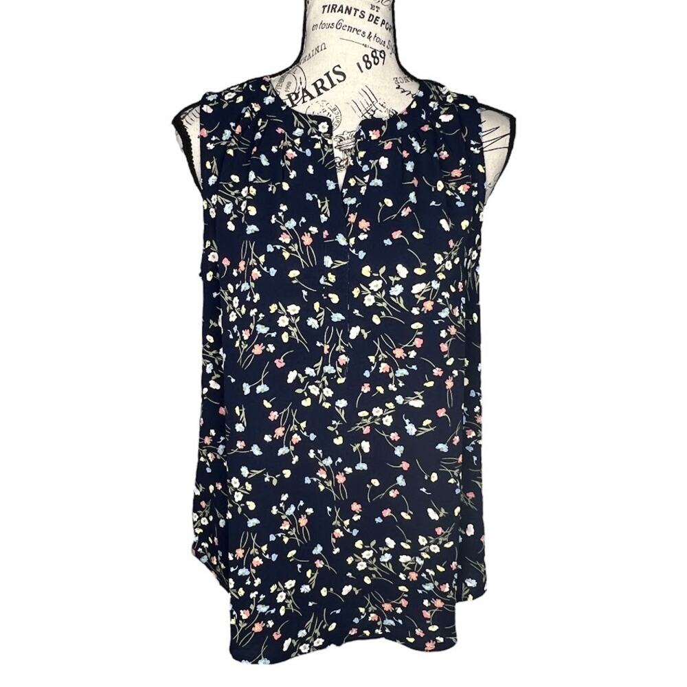 41Hawthorn (M) Morey Split Neck Sleeveless Blouse - Stitch Fix Navy Floral Top
